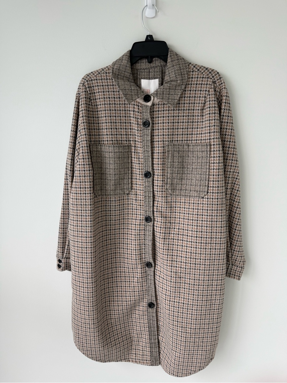 Gianni Bini Taupe Houndstooth Button-Front jacket